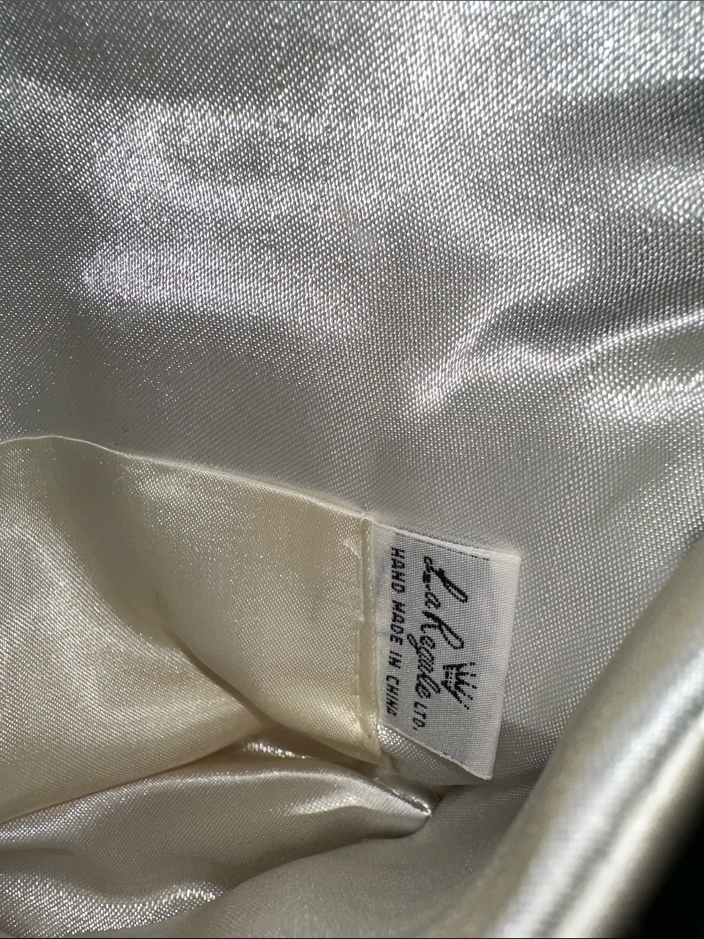 Vintage Y2K La Regale Ivory and Gold Satin Beaded Evening Clutch - Picture 7 of 10
